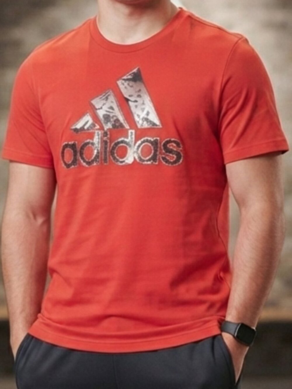 Adidas Red Graphic Logo Athletic Short Sleeve T-Shirt Youth XL 18/20 Polyester